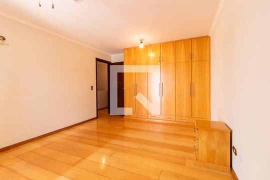 Quarto 1 suite de casa à venda com 3 quartos, 140m² em Cajuru, Curitiba