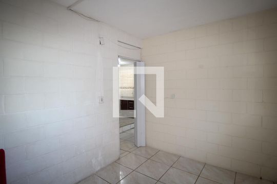 Quarto 1 de apartamento para alugar com 2 quartos, 46m² em Rubem Berta, Porto Alegre