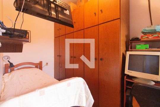 Quarto 1 de casa à venda com 4 quartos, 127m² em Vila Monumento, São Paulo