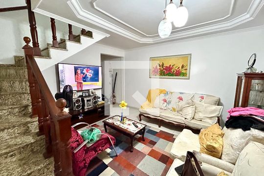 Sala de casa à venda com 3 quartos, 160m² em Jardim Moreira, Guarulhos