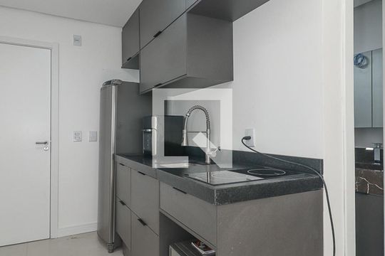 Sala / Quarto / Cozinha de apartamento para alugar com 1 quarto, 34m² em Independência, Porto Alegre