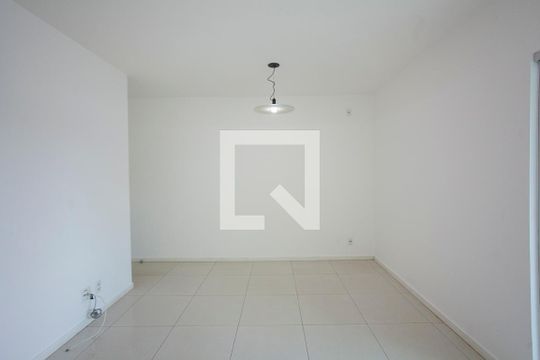 Sala de apartamento para alugar com 3 quartos, 85m² em Santa Mônica, Uberlândia