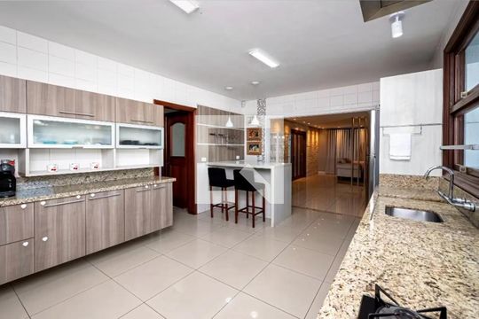 Cozinha  de casa à venda com 3 quartos, 420m² em Scharlau, São Leopoldo