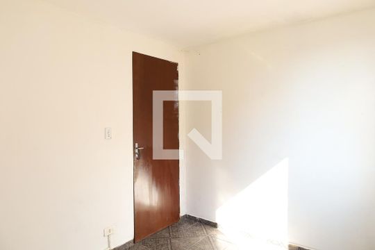 Quarto 1 de apartamento para alugar com 2 quartos, 60m² em Guaianases, São Paulo