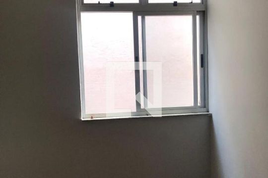 Quarto de apartamento à venda com 3 quartos, 104m² em Santa Efigênia, Belo Horizonte