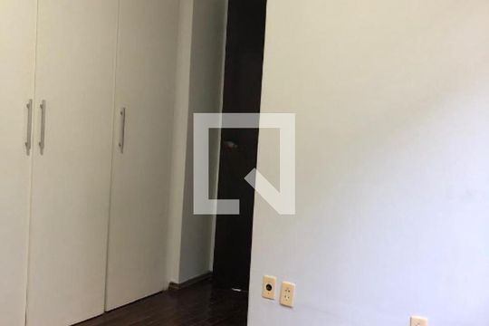 Quarto de apartamento à venda com 3 quartos, 104m² em Santa Efigênia, Belo Horizonte