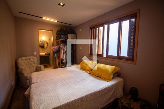 Suíte 1 de casa à venda com 4 quartos, 140m² em Vila Cordeiro, São Paulo