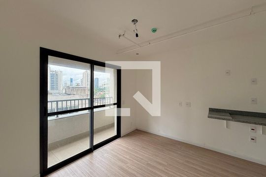 Quarto de kitnet/studio à venda com 1 quarto, 24m² em Vila Cordeiro, São Paulo