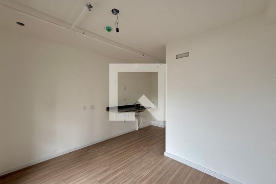 Quarto de kitnet/studio à venda com 1 quarto, 24m² em Vila Cordeiro, São Paulo