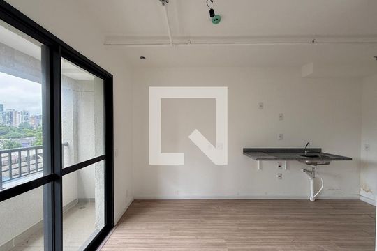 Quarto de kitnet/studio à venda com 1 quarto, 24m² em Vila Cordeiro, São Paulo