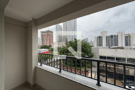 Sacada de kitnet/studio à venda com 1 quarto, 24m² em Vila Cordeiro, São Paulo