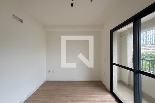 Quarto de kitnet/studio à venda com 1 quarto, 24m² em Vila Cordeiro, São Paulo