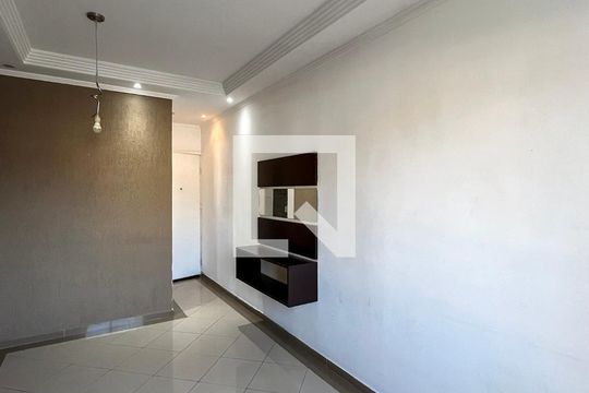 Sala de apartamento para alugar com 2 quartos, 48m² em Jardim Maria Estela, São Paulo