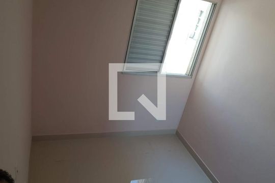 Quarto de apartamento à venda com 3 quartos, 63m² em Parque Sao Vicente, Santo André