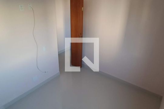 Quarto de apartamento à venda com 3 quartos, 63m² em Parque Sao Vicente, Santo André
