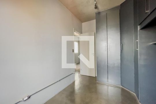 Quarto 1 de apartamento para alugar com 2 quartos, 50m² em Centro, Osasco