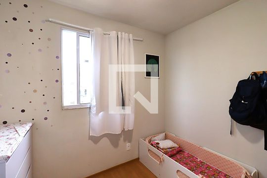 Quarto de apartamento à venda com 2 quartos, 48m² em Santa Fe, Porto Alegre