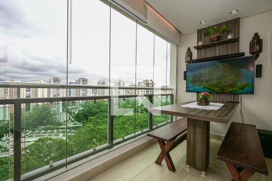 Varanda de apartamento para alugar com 3 quartos, 132m² em Vila Andrade, São Paulo