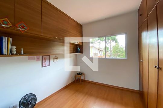 Quarto 3 de casa à venda com 4 quartos, 220m² em Jardim Guadalupe, Osasco