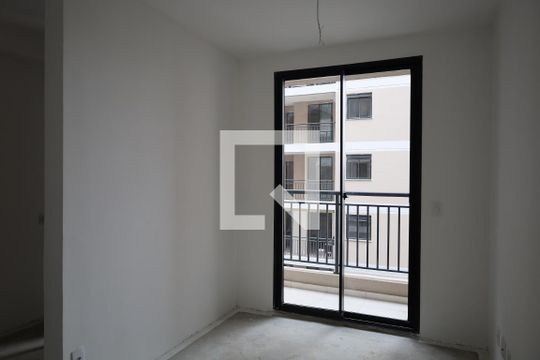 Apartamento à venda com 2 quartos, 39m² em Usina Piratininga, São Paulo