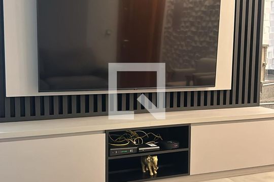 Sala de casa para alugar com 3 quartos, 180m² em Parque das Nações, Santo André