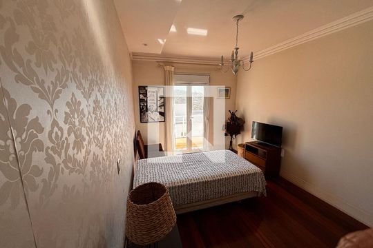 Suíte 2 de casa de condomínio para alugar com 5 quartos, 430m² em Residencial Morada dos Lagos, Barueri