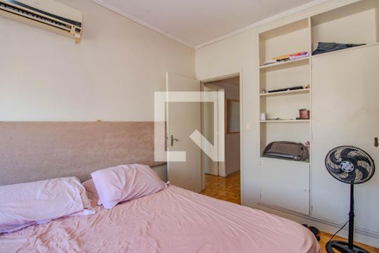 Quarto 1 de apartamento para alugar com 3 quartos, 160m² em Floresta, Porto Alegre