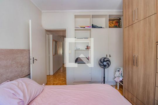 Quarto 1 de apartamento para alugar com 3 quartos, 160m² em Floresta, Porto Alegre