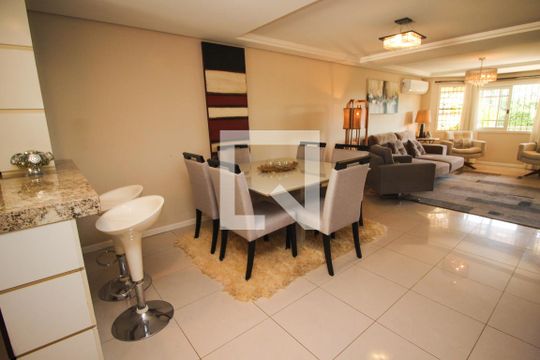 Sala de Jantar de casa à venda com 3 quartos, 272m² em Tristeza, Porto Alegre