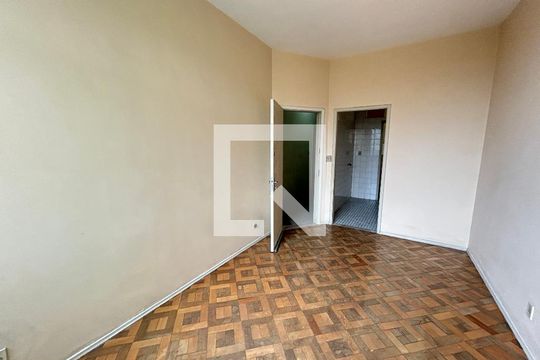 Sala de apartamento à venda com 2 quartos, 50m² em Todos Os Santos, Rio de Janeiro