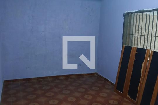 Quarto de casa à venda com 6 quartos, 200m² em Jardim Guapira, São Paulo