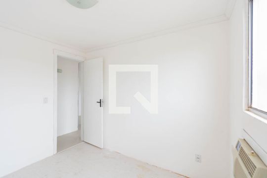 Apartamento à venda com 2 quartos, 39m² em Olaria, Canoas
