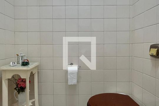Lavabo de casa para alugar com 3 quartos, 200m² em Centro, Campinas