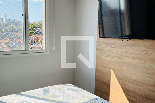 Quarto de apartamento à venda com 2 quartos, 40m² em Jardim Taboão, São Paulo