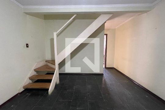Sala de casa para alugar com 3 quartos, 91m² em Vila Universitaria, São Paulo