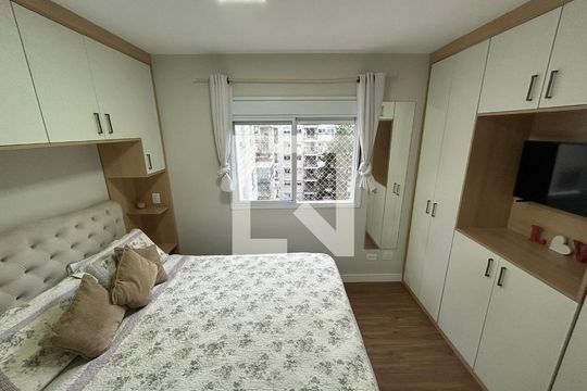 Quarto 1 de apartamento para alugar com 3 quartos, 72m² em Vila Castelo, São Paulo