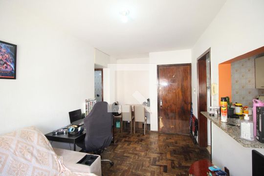 Sala de apartamento à venda com 1 quarto, 48m² em Vila Jardim, Porto Alegre