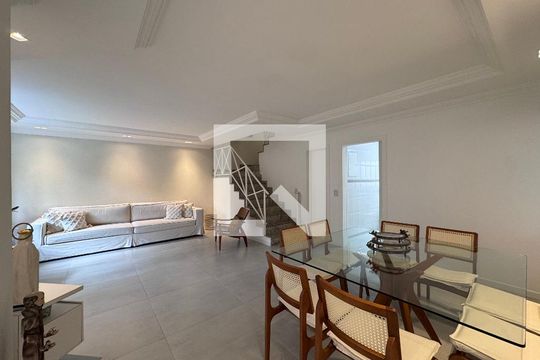 Sala de casa de condomínio à venda com 4 quartos, 282m² em Vargem Pequena, Rio de Janeiro
