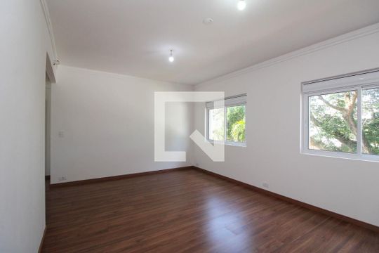 Suíte 1 de casa para alugar com 5 quartos, 500m² em Vila Inah, São Paulo