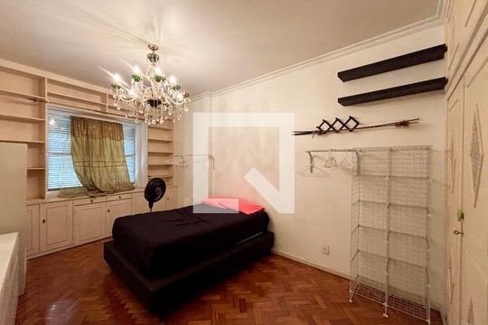Quarto 1 de apartamento para alugar com 3 quartos, 250m² em Copacabana, Rio de Janeiro