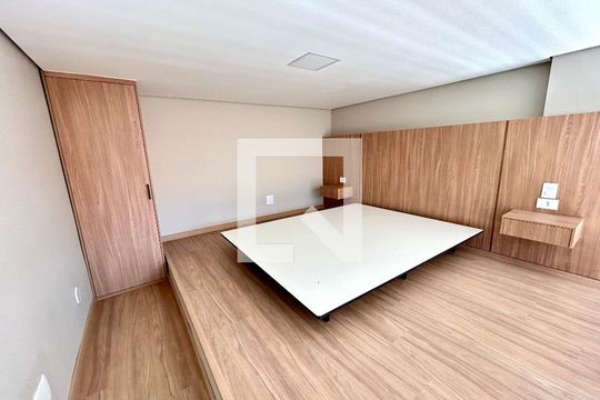 Quarto de kitnet/studio para alugar com 1 quarto, 34m² em Vila Galvão, Guarulhos