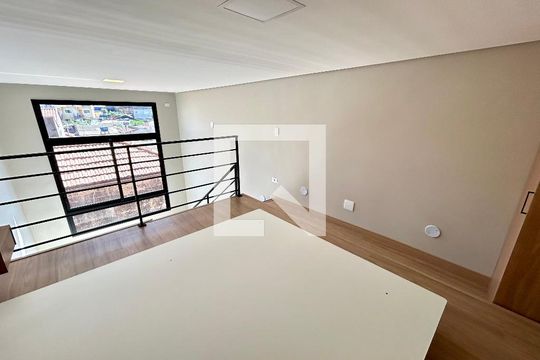 Quarto de kitnet/studio para alugar com 1 quarto, 34m² em Vila Galvão, Guarulhos