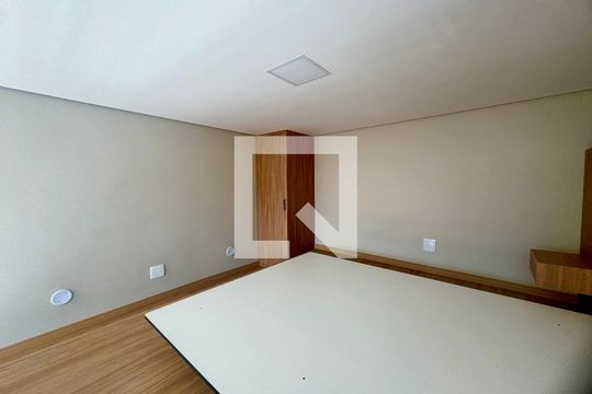 Quarto de kitnet/studio para alugar com 1 quarto, 34m² em Vila Galvão, Guarulhos