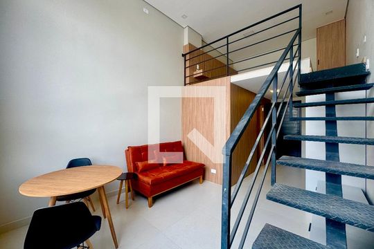 Sala de kitnet/studio para alugar com 1 quarto, 34m² em Vila Galvão, Guarulhos