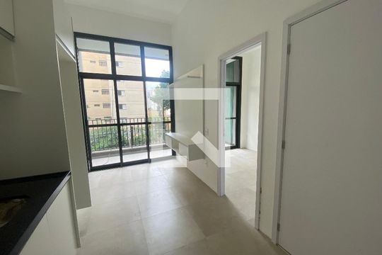Apartamento à venda com 1 quarto, 31m² em Santo Amaro, São Paulo