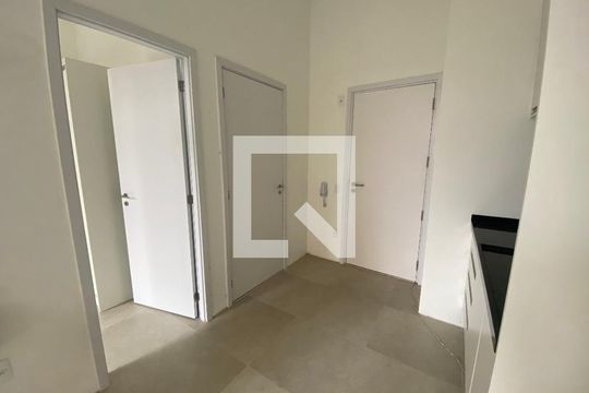 Apartamento à venda com 1 quarto, 31m² em Santo Amaro, São Paulo