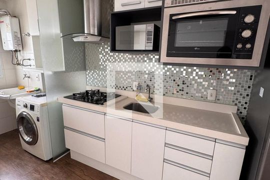 Cozinha de apartamento à venda com 2 quartos, 58m² em Barra Funda, São Paulo