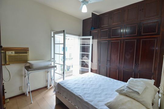 Quarto 1 de casa para alugar com 5 quartos, 694m² em Tijuca, Rio de Janeiro