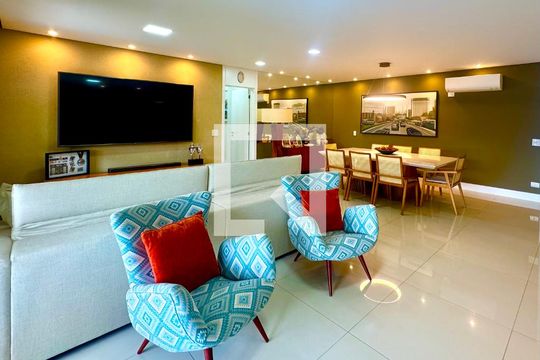 Sala de apartamento à venda com 3 quartos, 159m² em Vila Rosalia, Guarulhos