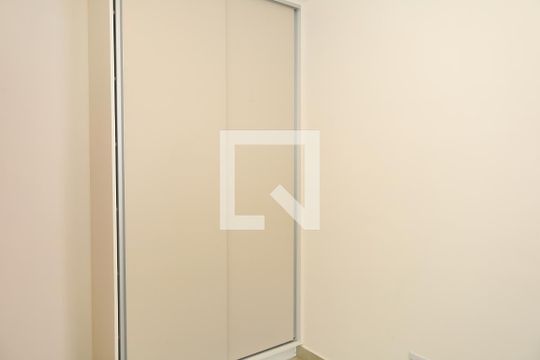 Quarto de apartamento para alugar com 1 quarto, 32m² em Vila Rosaria, São Paulo